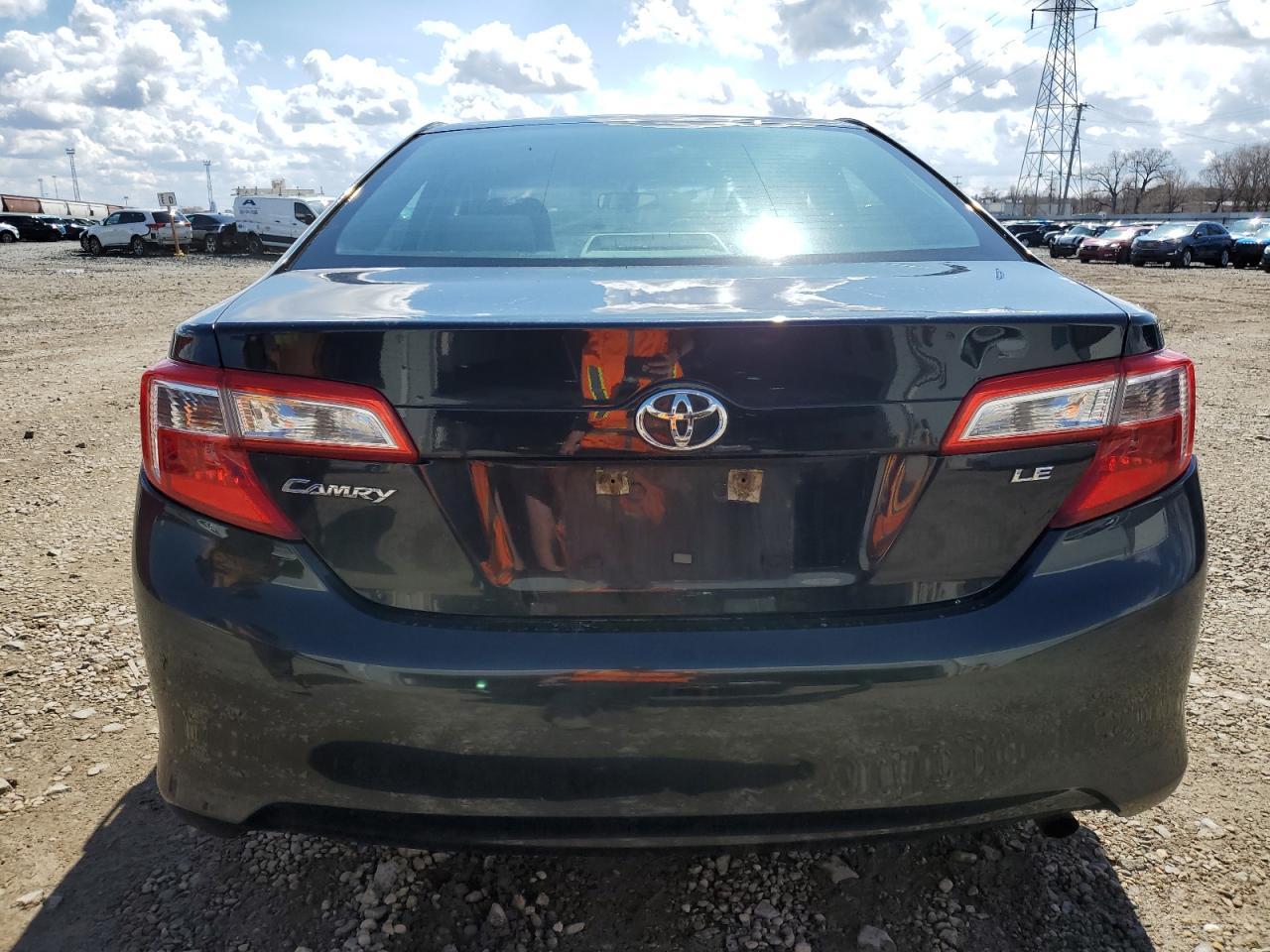 2014 TOYOTA CAMRY L - Image 6