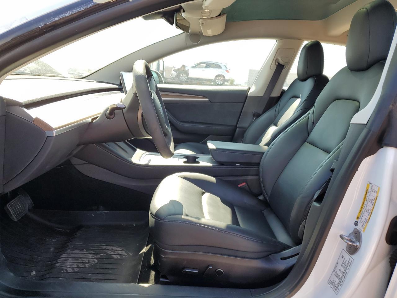 2022 TESLA MODEL 3 - Фото 7
