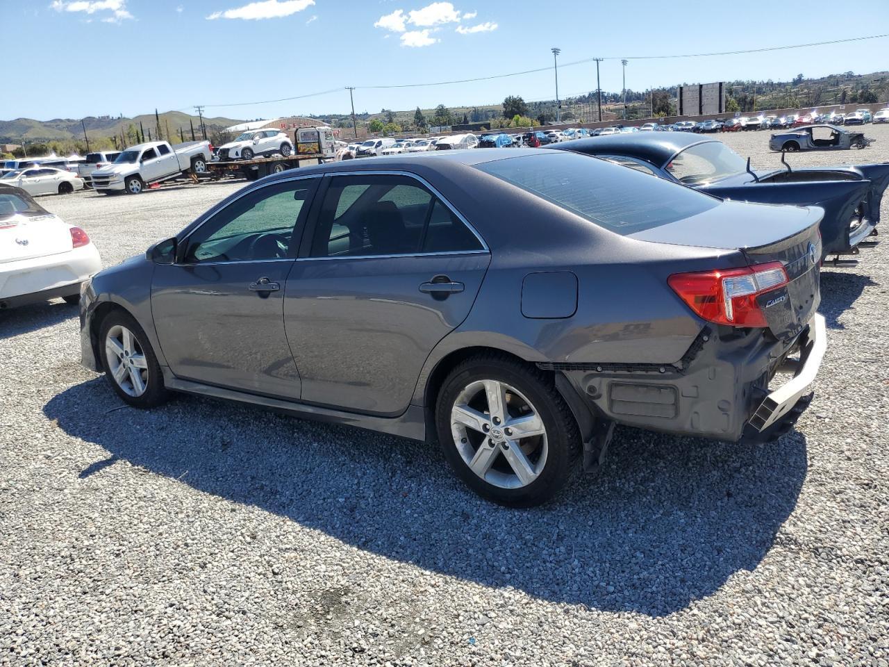 2012 TOYOTA CAMRY BASE - Фото 2