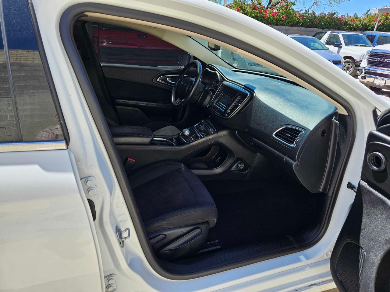 2015 CHRYSLER 200 LIMITE - Фото 5