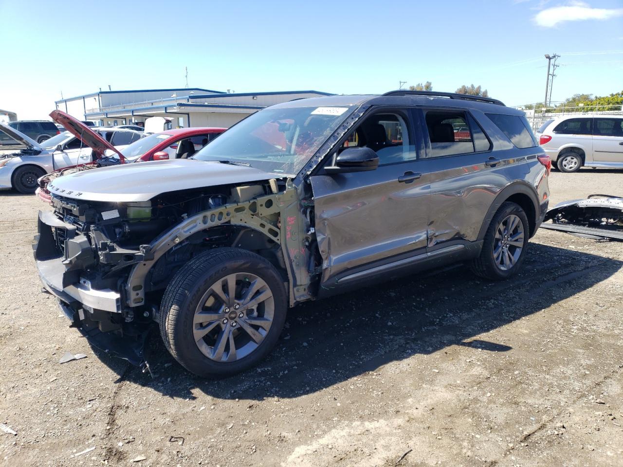 2023 FORD EXPLORER X