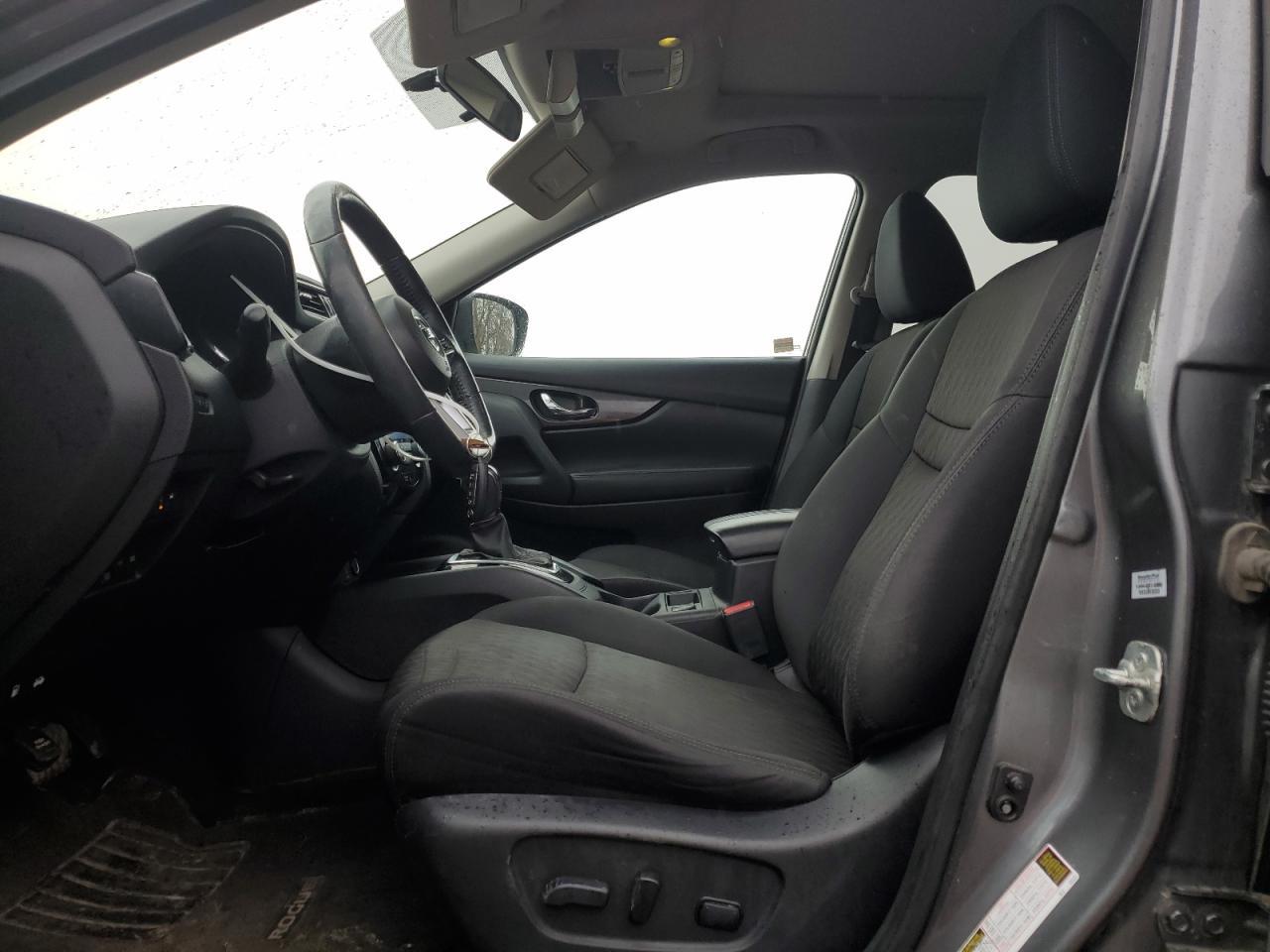 2017 NISSAN ROGUE SV - Image 7