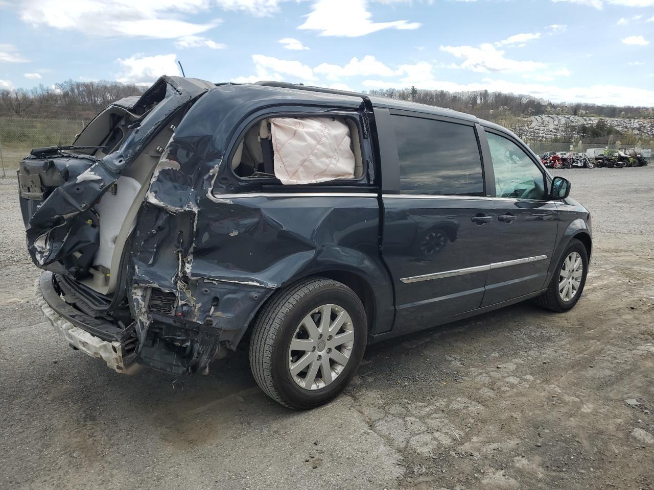2014 CHRYSLER TOWN & COU - Фото 3