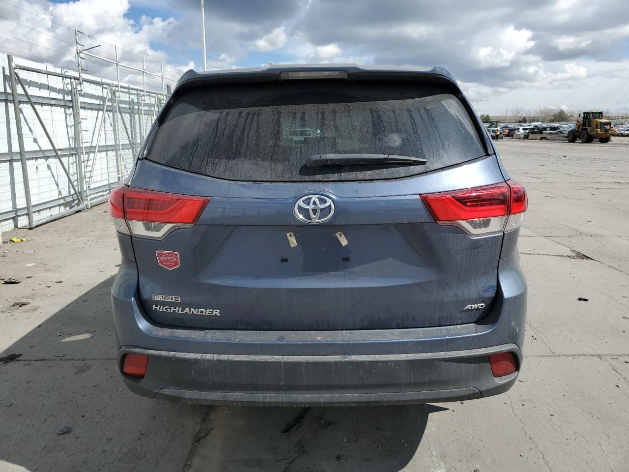 2019 TOYOTA HIGHLANDER - Фото 6