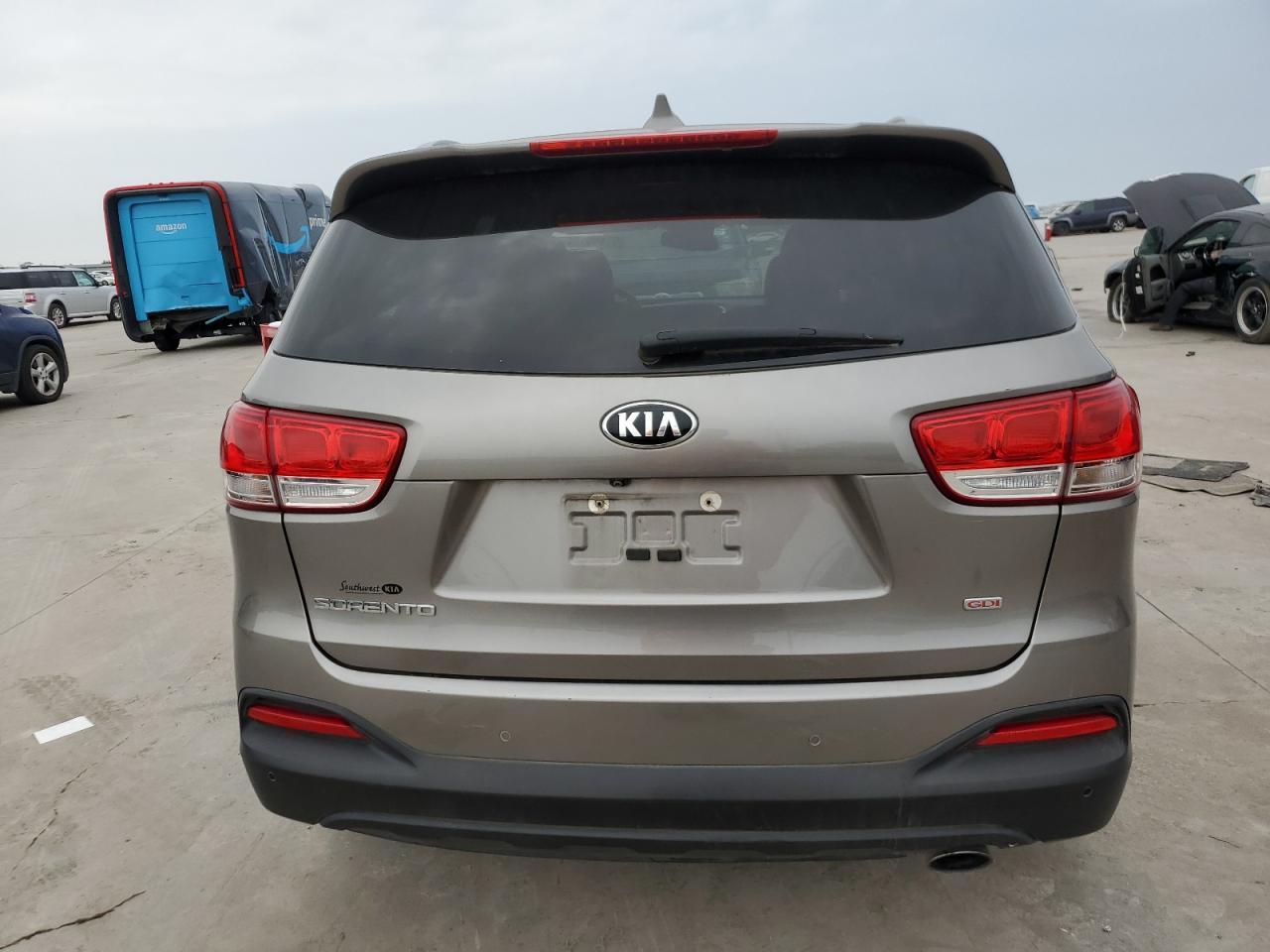2017 KIA SORENTO LX - Image 6