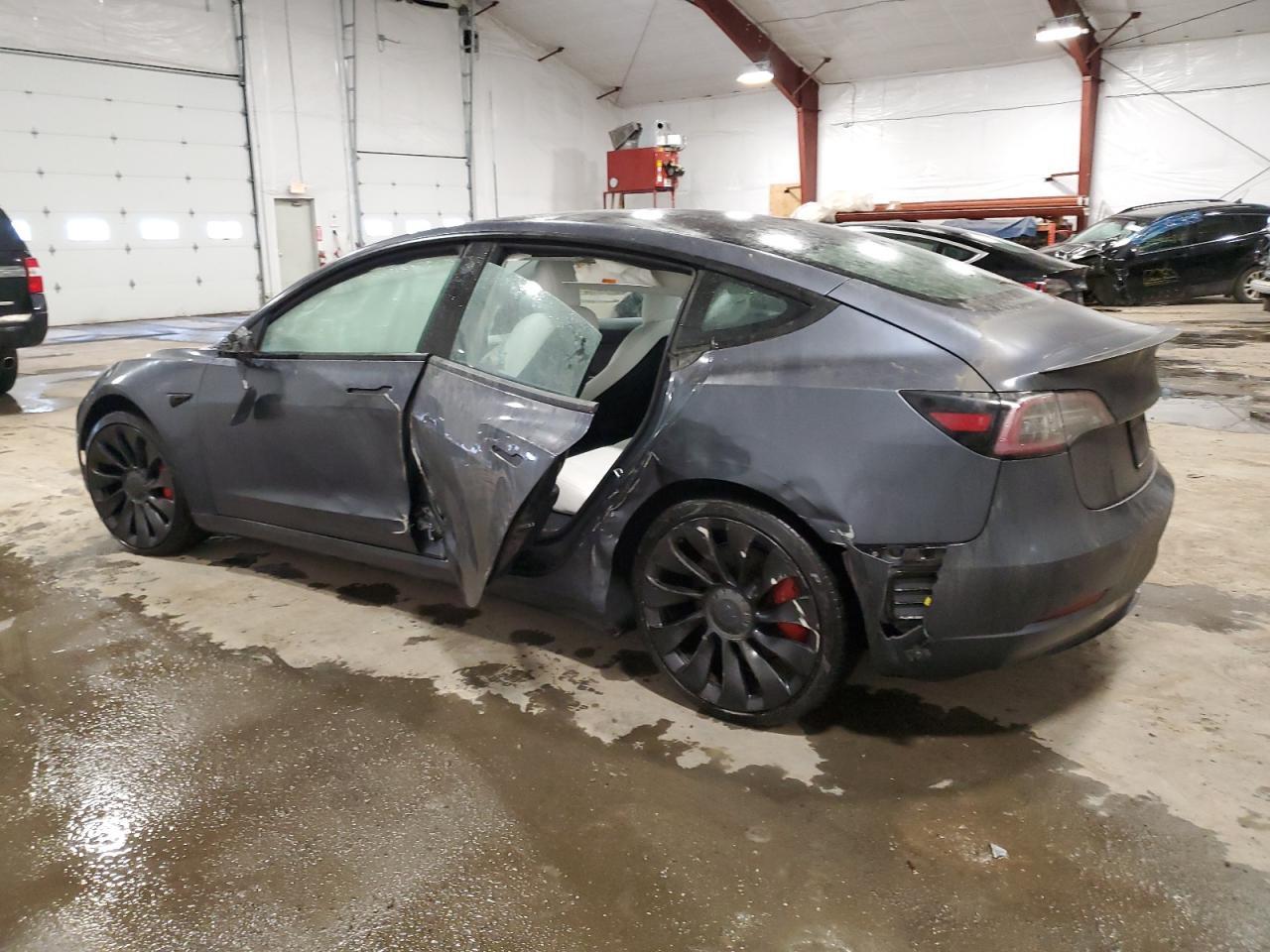 2022 TESLA MODEL 3 - Image 2