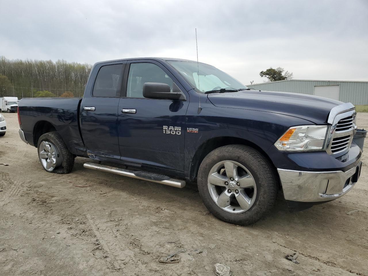 2015 RAM 1500 SLT - Image 4