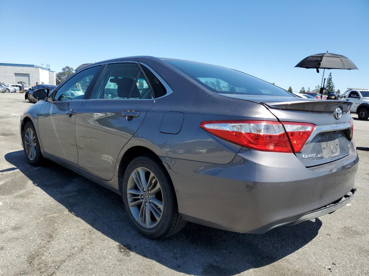 2017 TOYOTA CAMRY LE - Фото 2