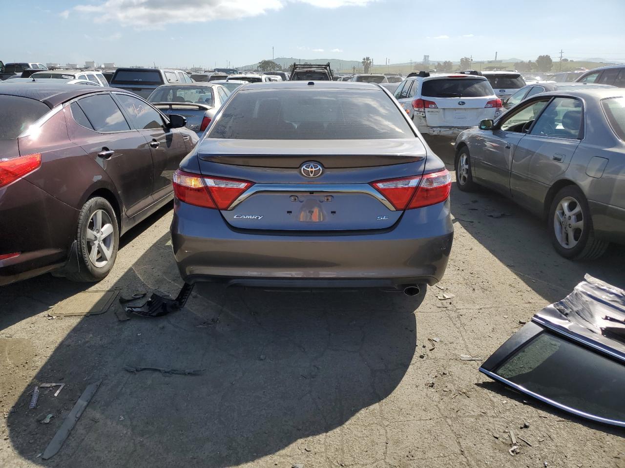 2016 TOYOTA CAMRY LE - Фото 6
