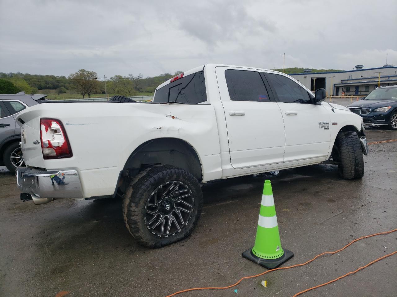 2019 RAM 1500 CLASS - Image 3