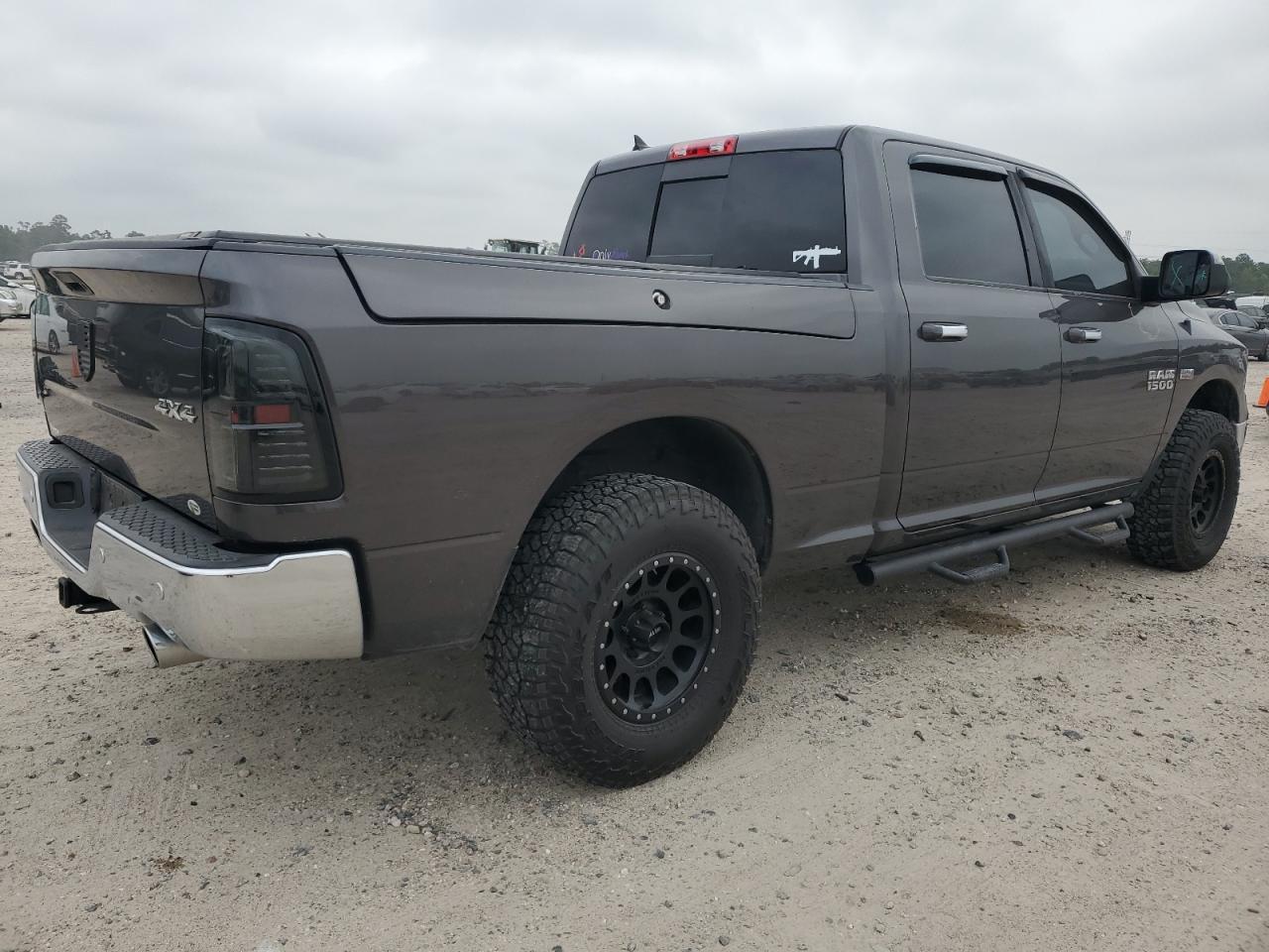 2015 RAM 1500 SLT - Image 3