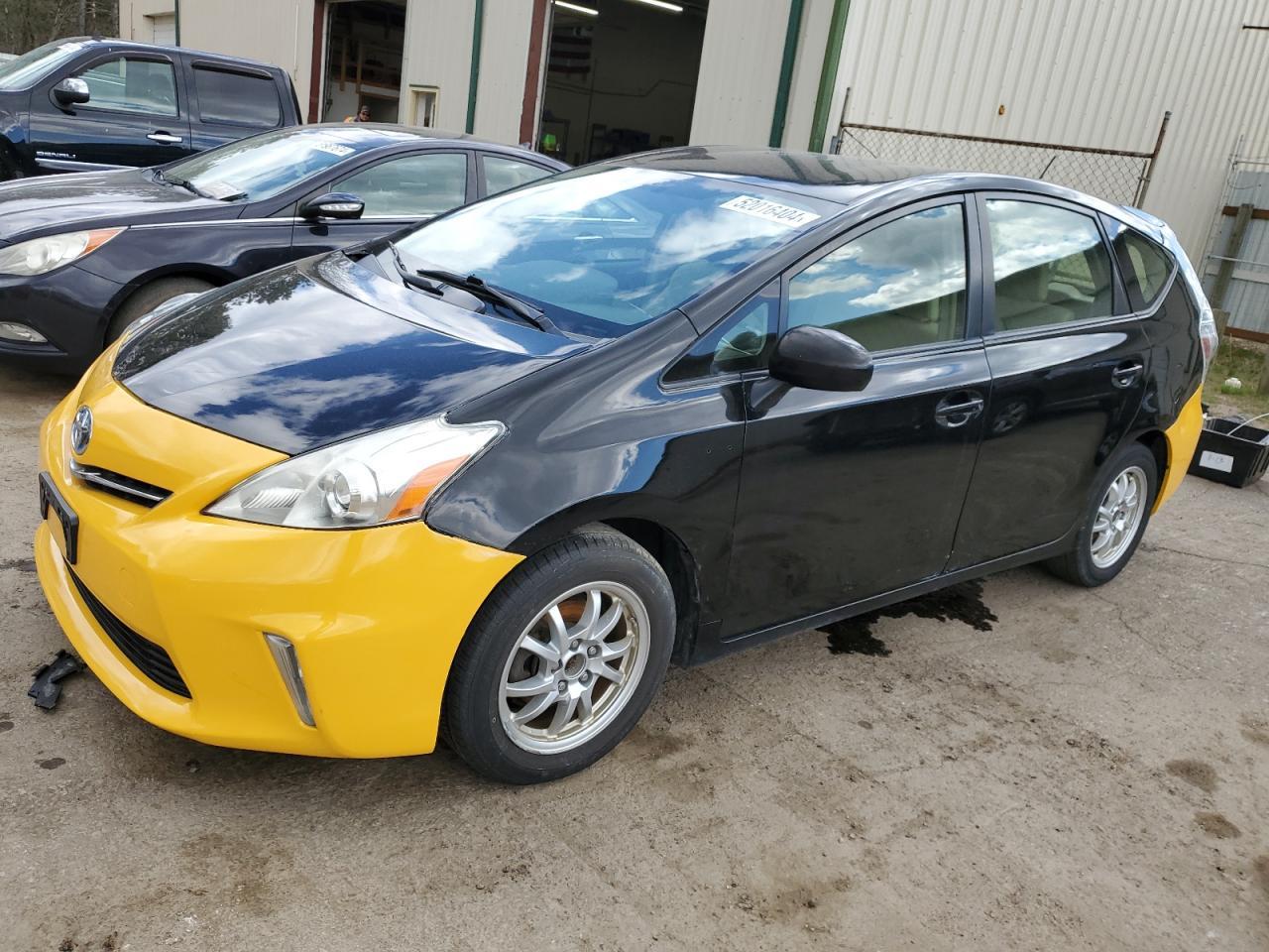 2013 TOYOTA PRIUS V car image