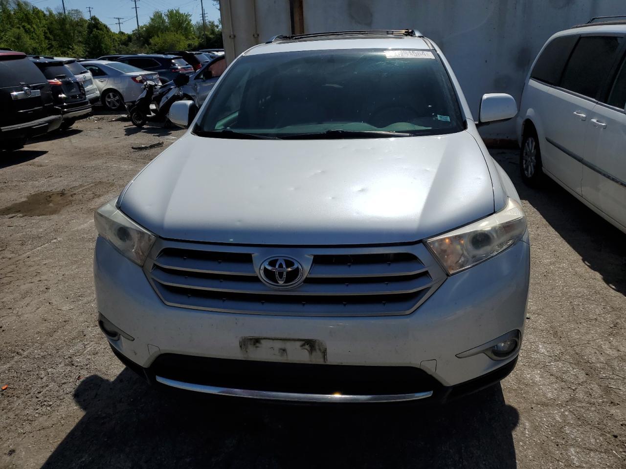 2011 TOYOTA HIGHLANDER - Image 5