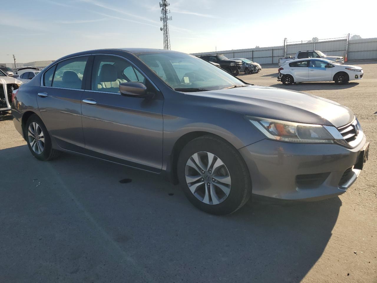 2014 HONDA ACCORD LX - Image 4