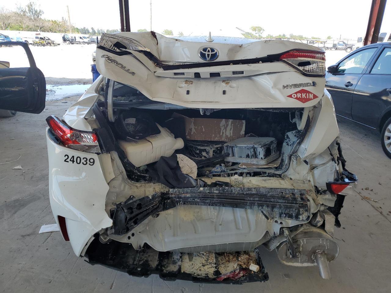 2022 TOYOTA COROLLA LE - Image 6