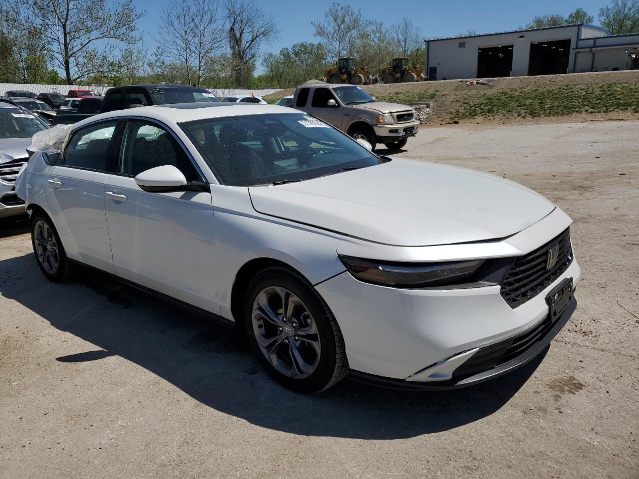 2024 HONDA ACCORD EX - Фото 4