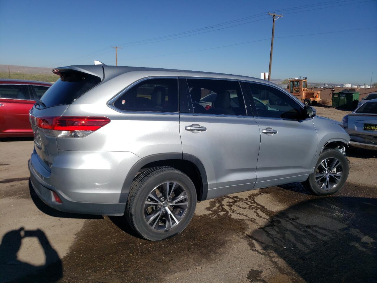 2018 TOYOTA HIGHLANDER - Фото 3