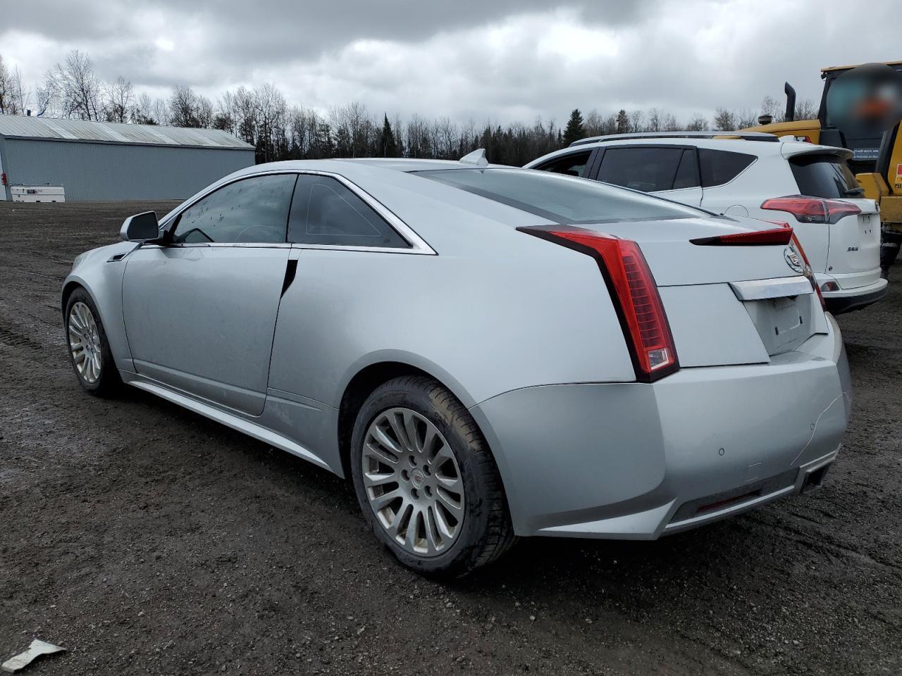 2011 CADILLAC CTS PREMIU - Image 2