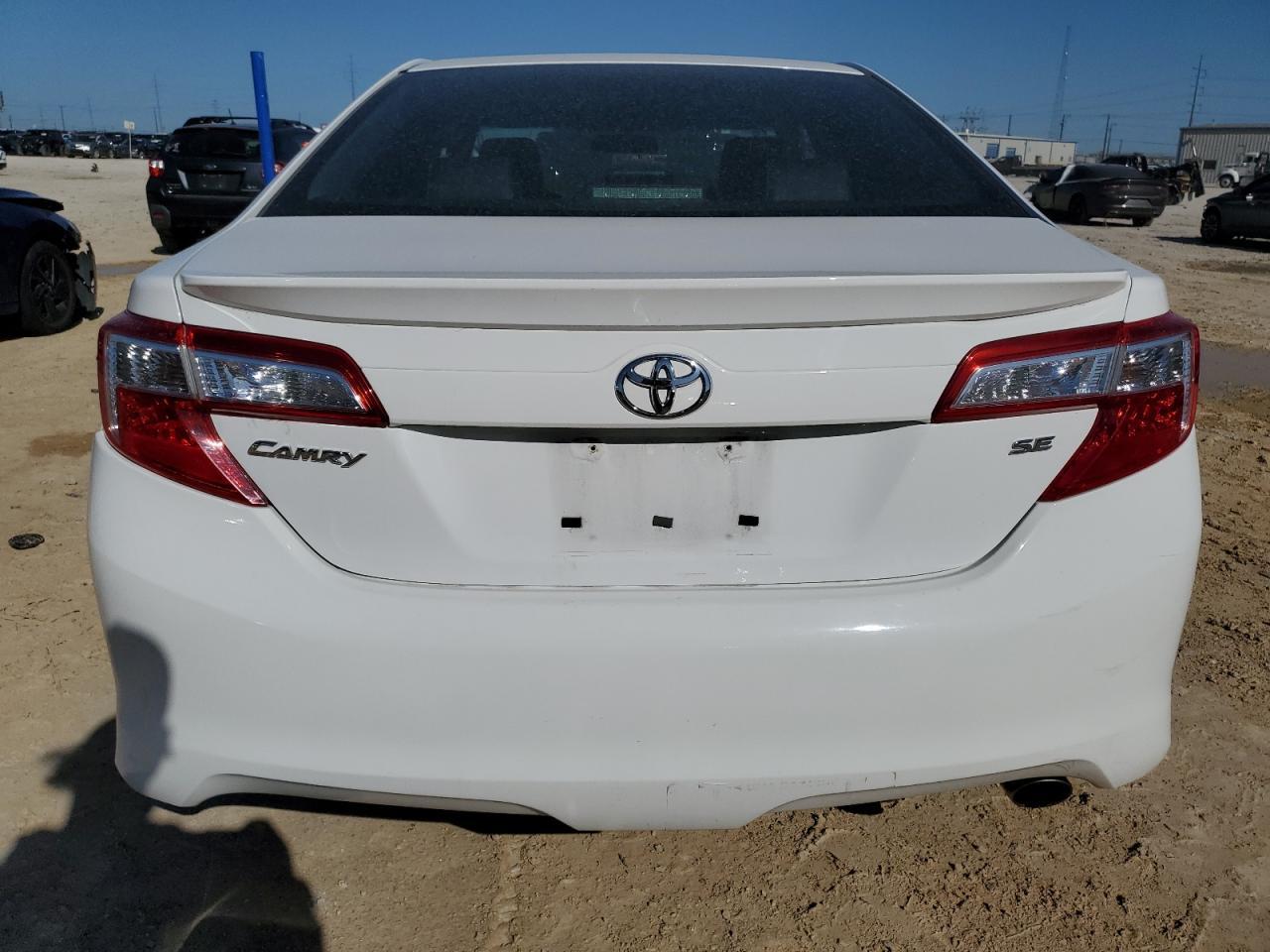 2014 TOYOTA CAMRY L - Image 6