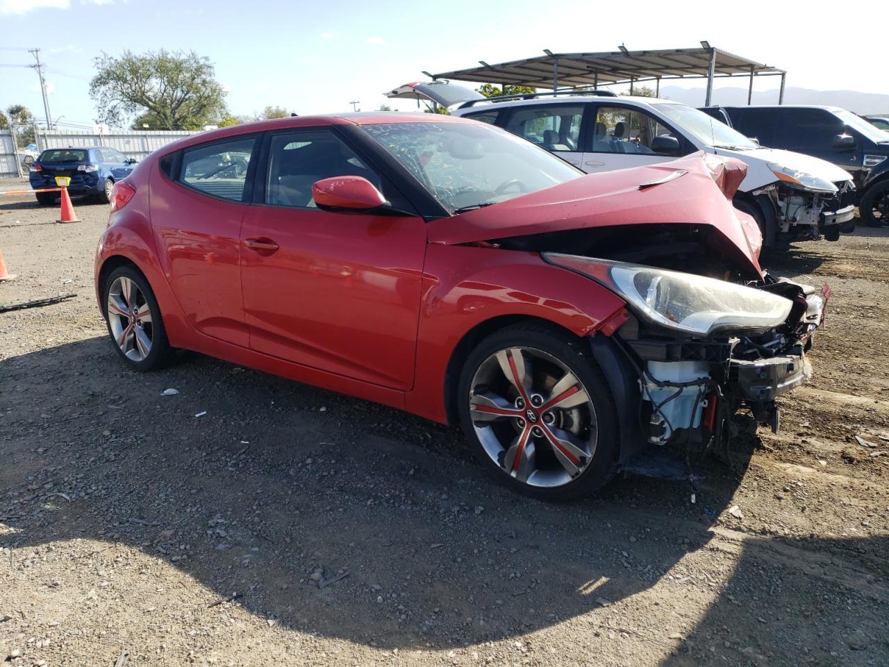 2013 HYUNDAI VELOSTER - Фото 4