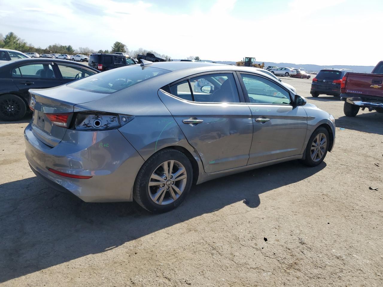 2018 HYUNDAI ELANTRA SE - Фото 3