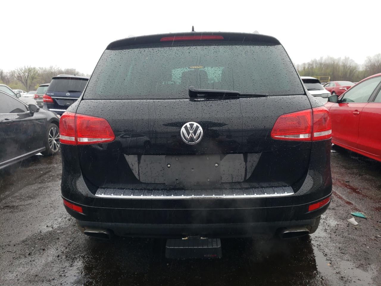 2011 VOLKSWAGEN TOUAREG V6 - Image 6