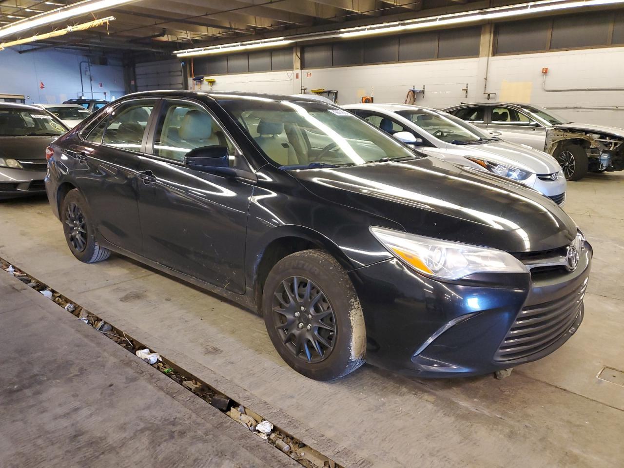 2016 TOYOTA CAMRY LE - Image 4