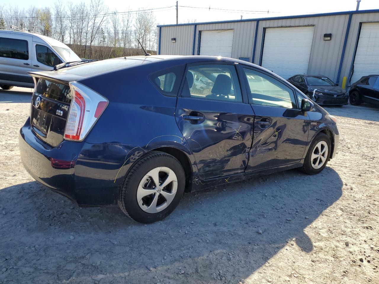 2013 TOYOTA PRIUS - Фото 3
