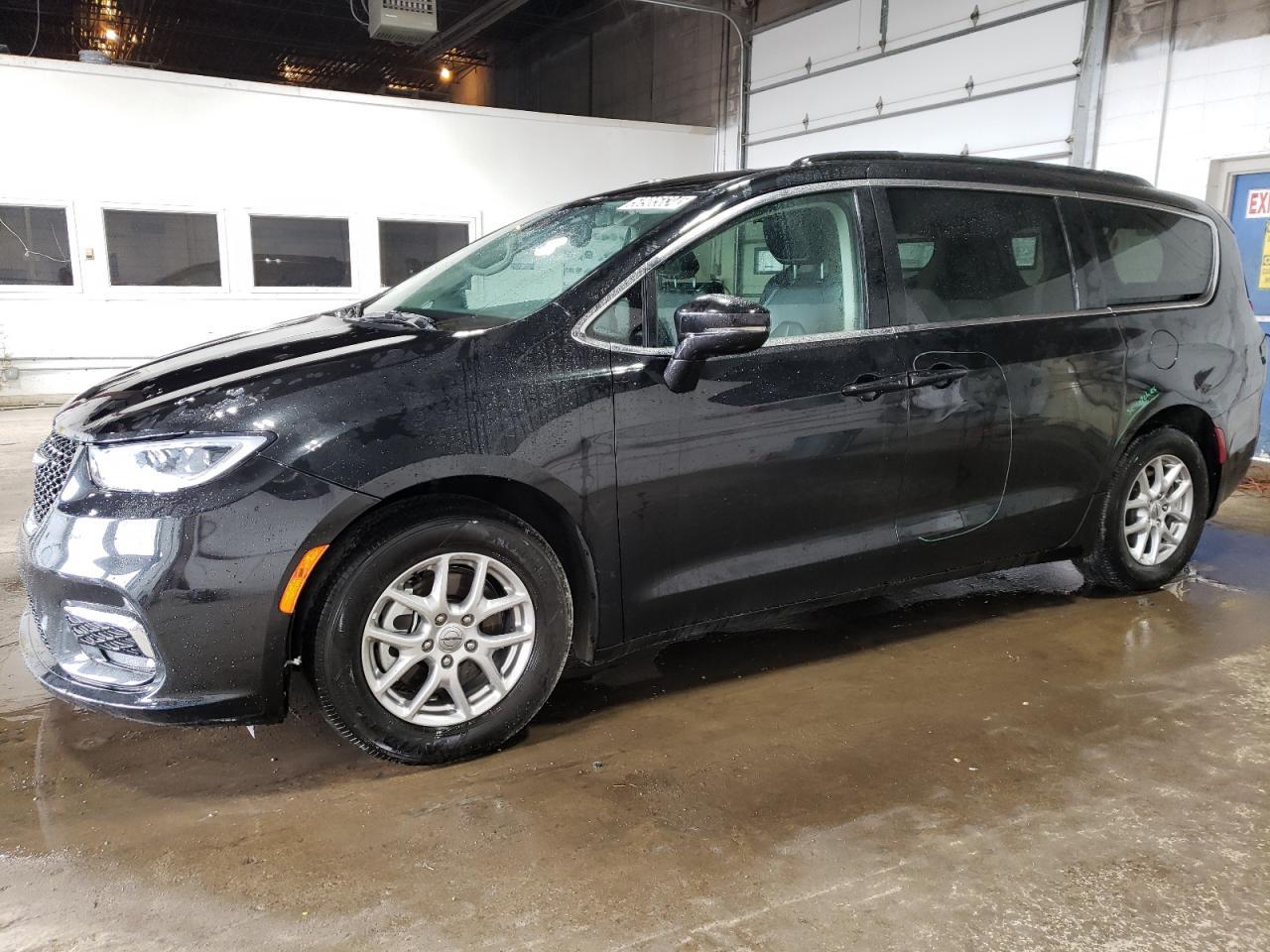 2022 CHRYSLER PACIFICA T