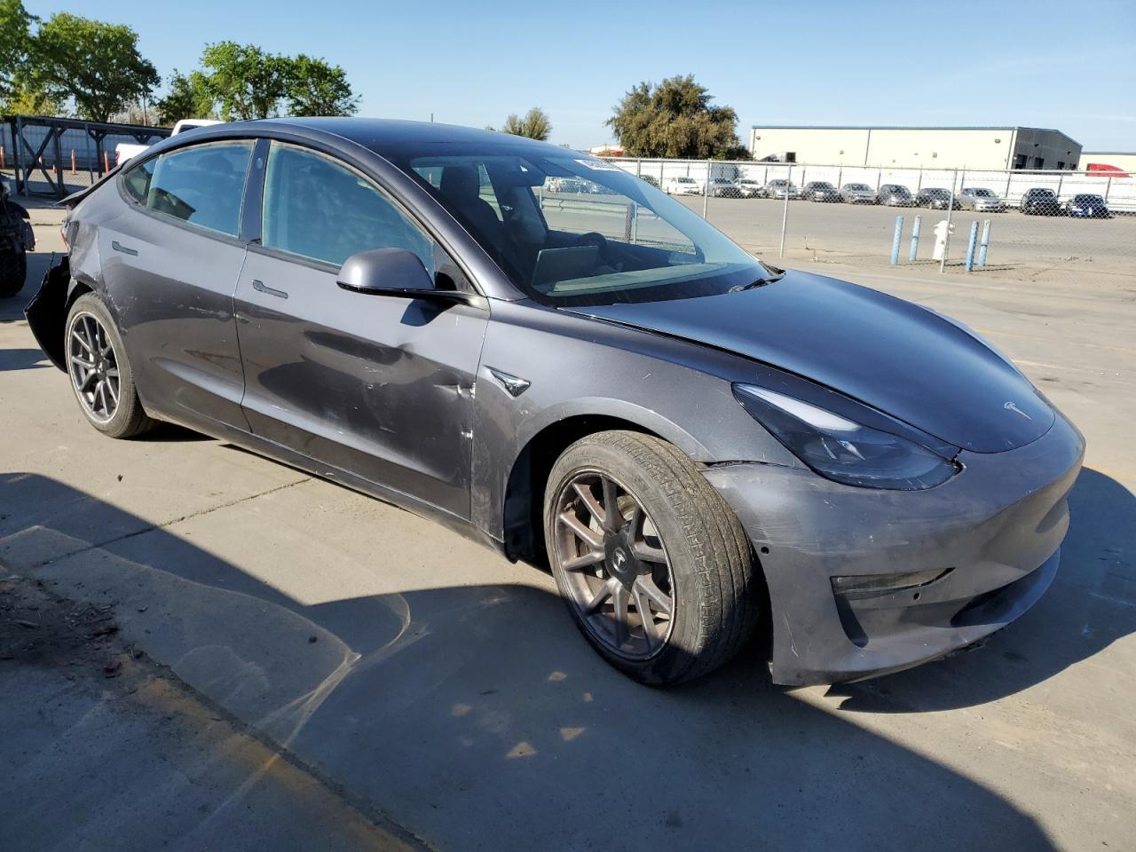 2021 TESLA MODEL 3 - Фото 4