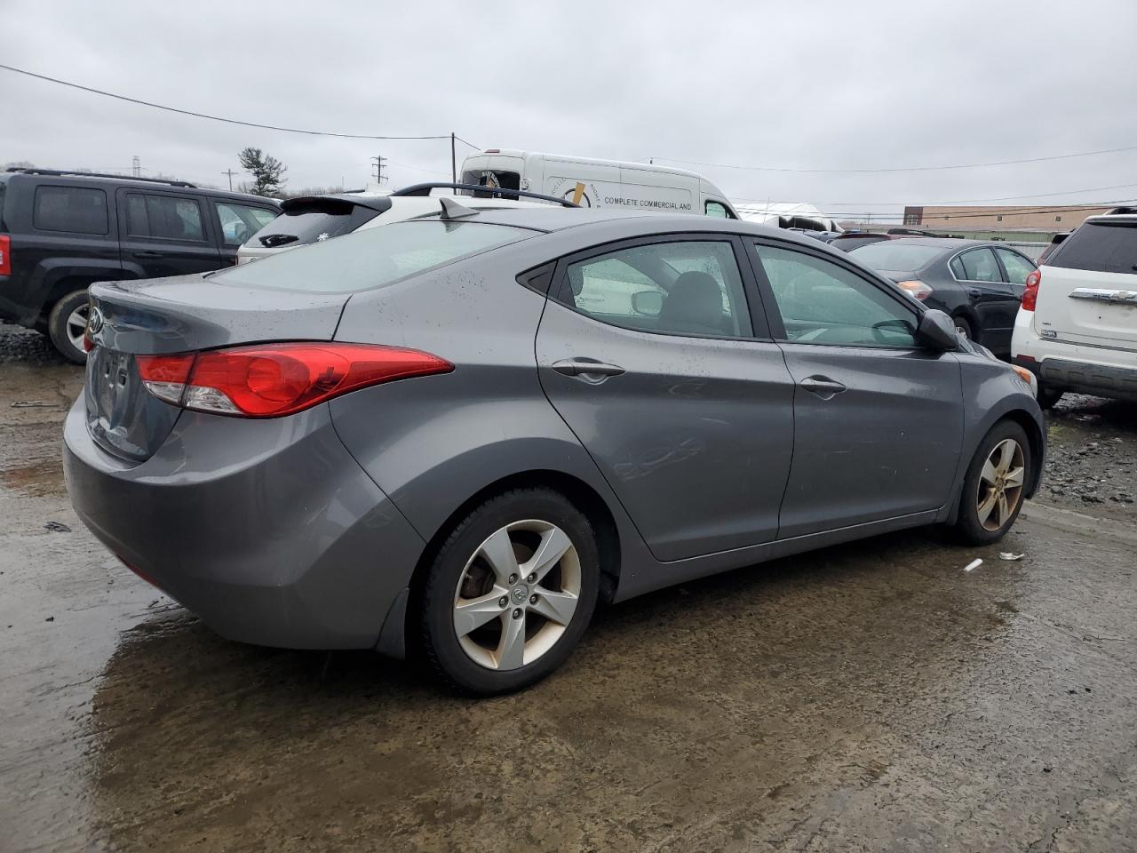 2013 HYUNDAI ELANTRA GL - Image 3
