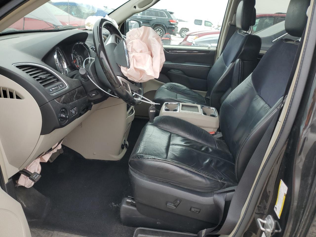 2014 CHRYSLER TOWN & COU - Фото 7