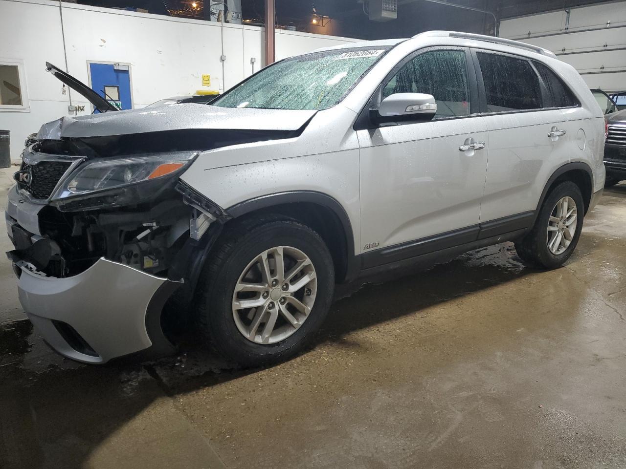 2015 KIA SORENTO LX