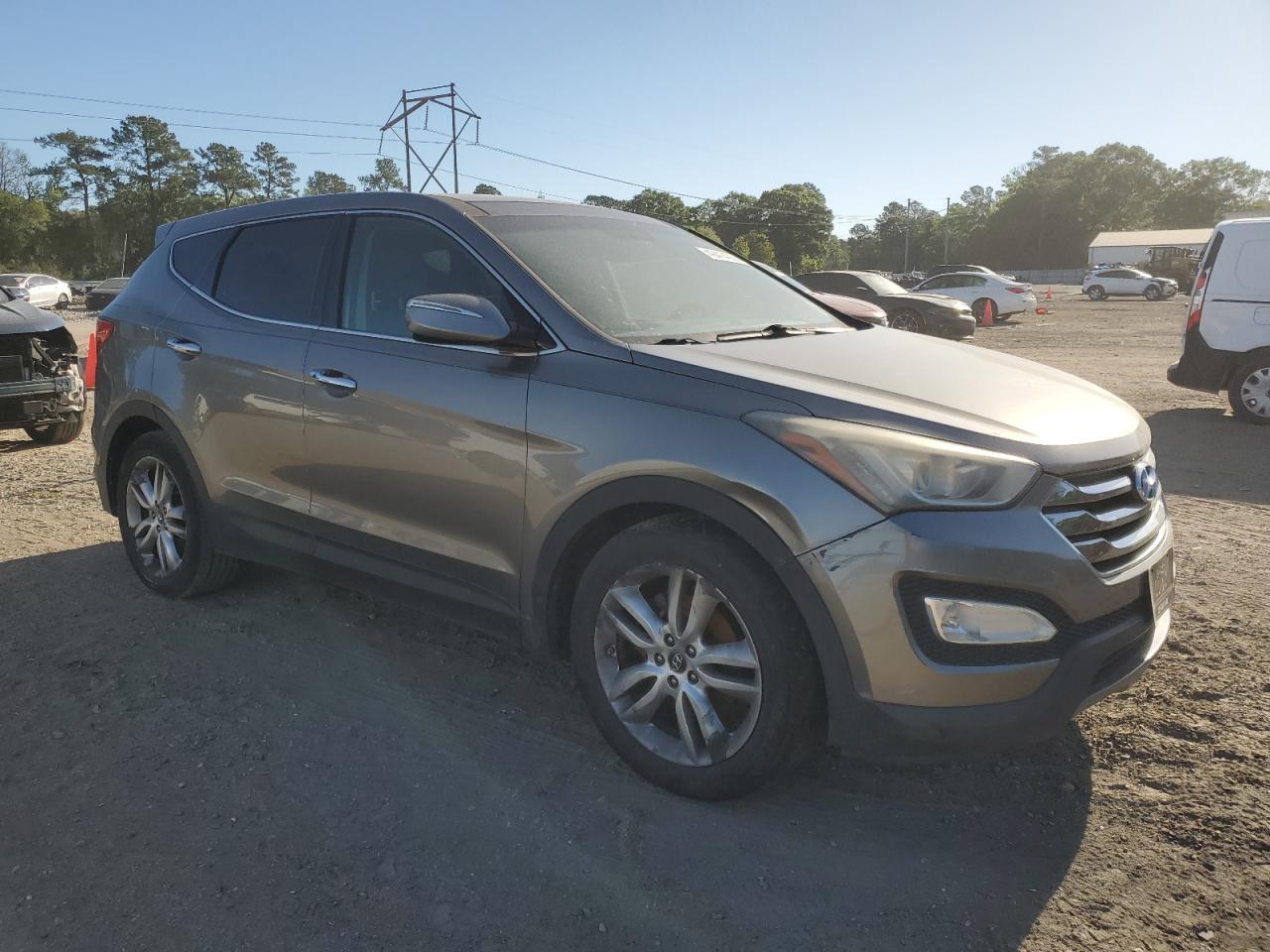 2013 HYUNDAI SANTA FE S - Image 4
