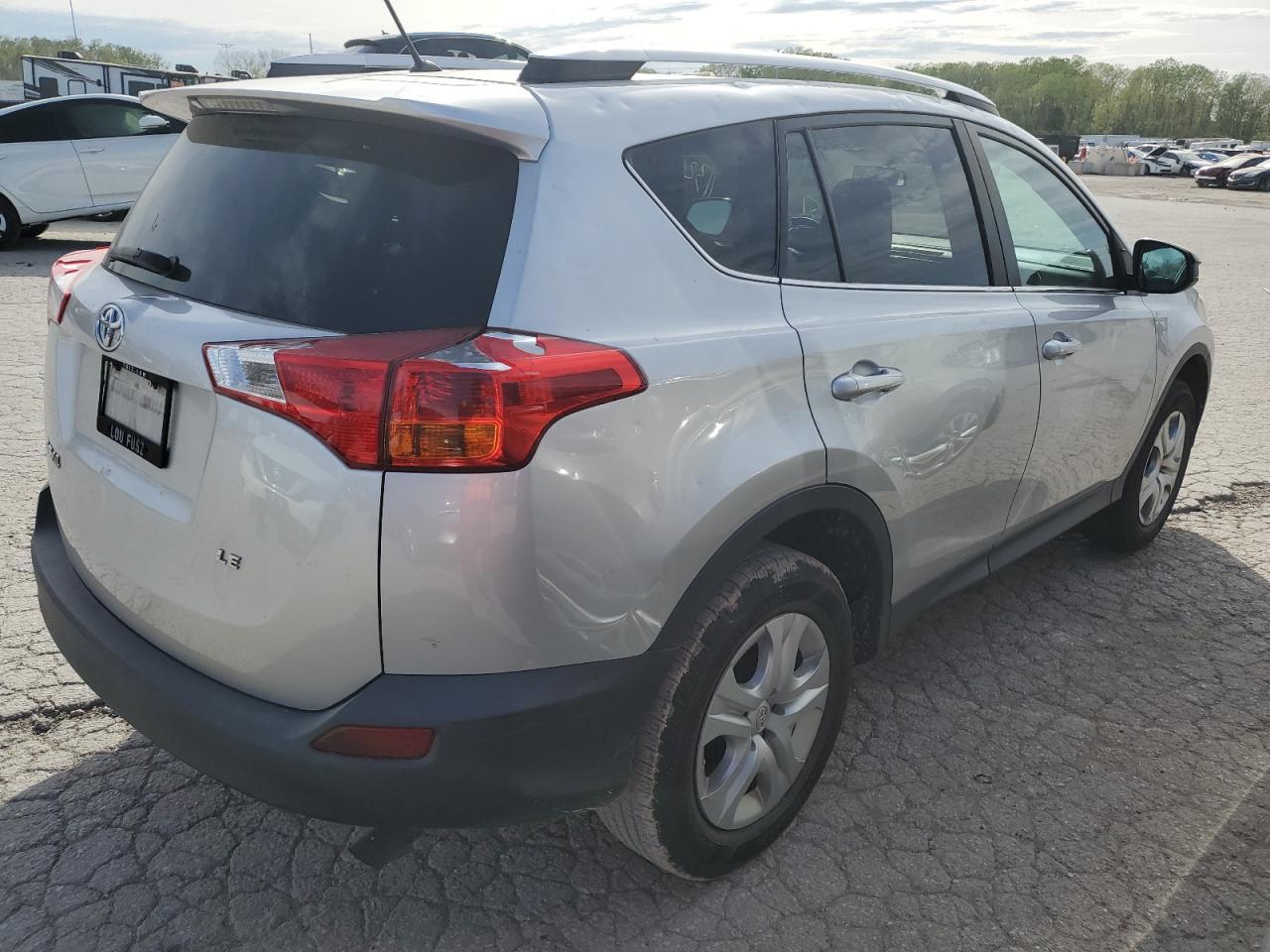 2015 TOYOTA RAV4 LE - Image 3