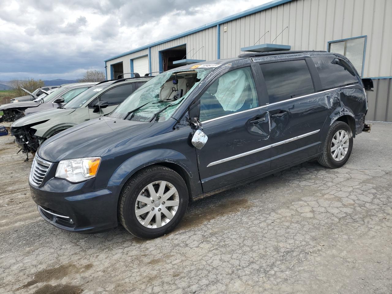 2014 CHRYSLER TOWN & COU