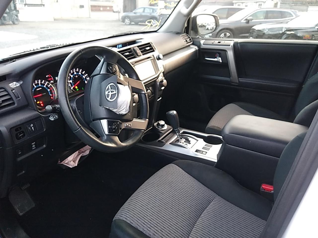 2019 TOYOTA 4RUNNER SR - Фото 7
