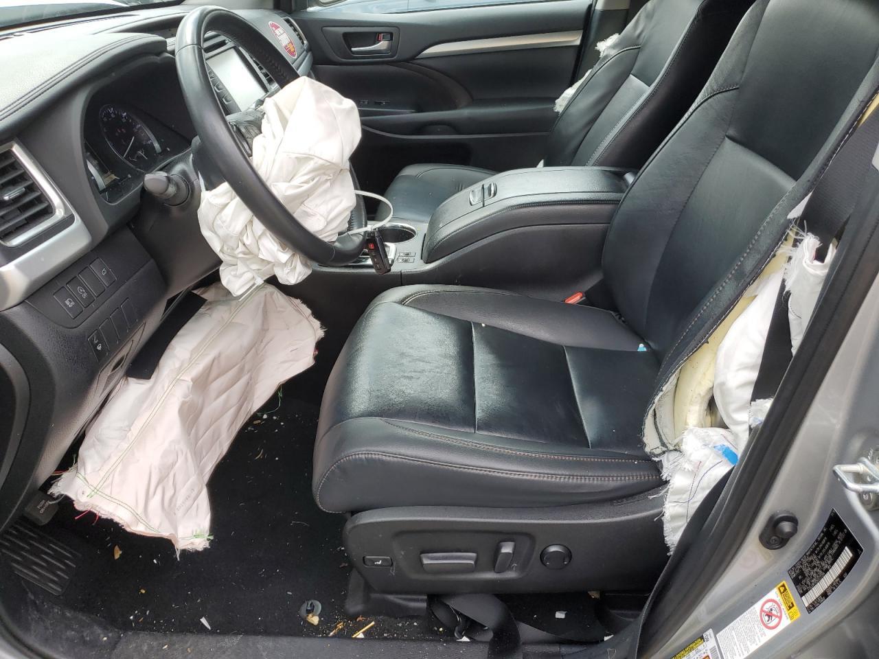 2019 TOYOTA HIGHLANDER - Image 7