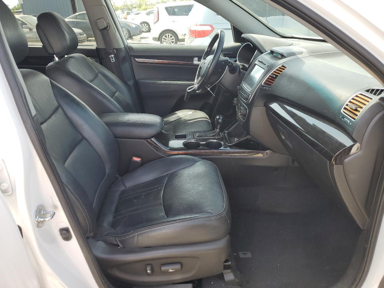 2015 KIA SORENTO SX - Image 7