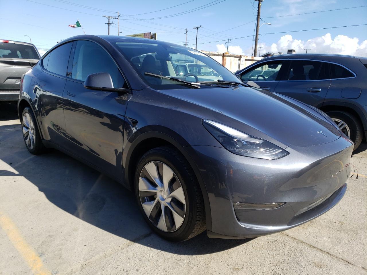 2023 TESLA MODEL Y - Фото 4