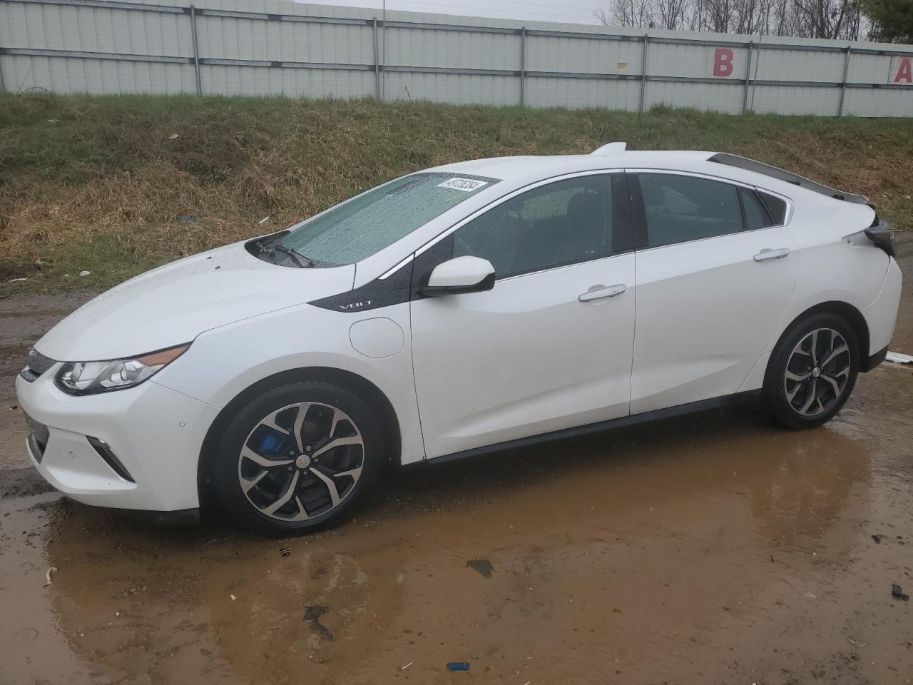 2017 CHEVROLET VOLT PREMI