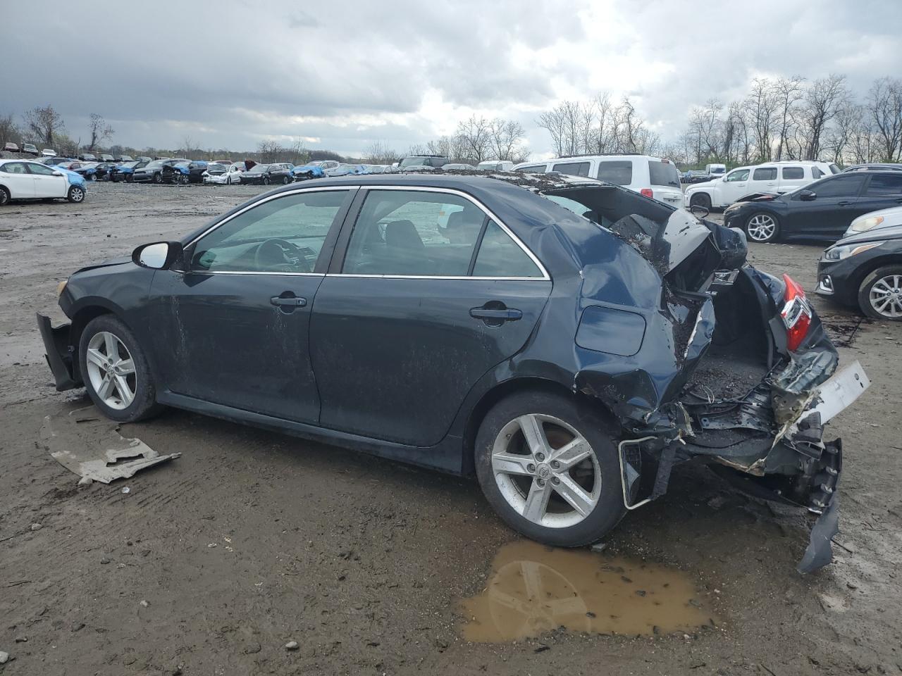 2014 TOYOTA CAMRY L - Image 2