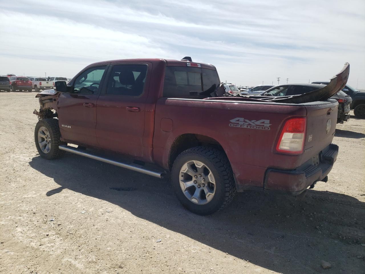 2019 RAM 1500 BIG H - Фото 2