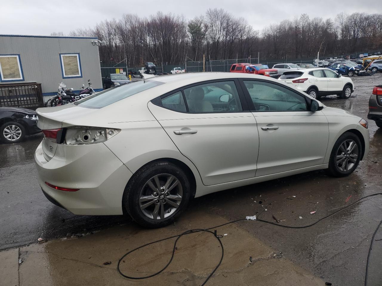 2017 HYUNDAI ELANTRA SE - Фото 3