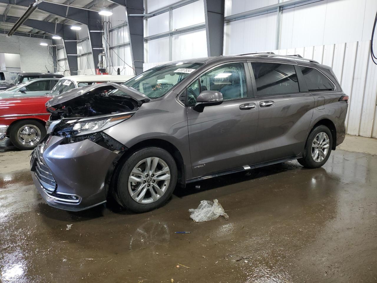 2021 TOYOTA SIENNA LIM car image