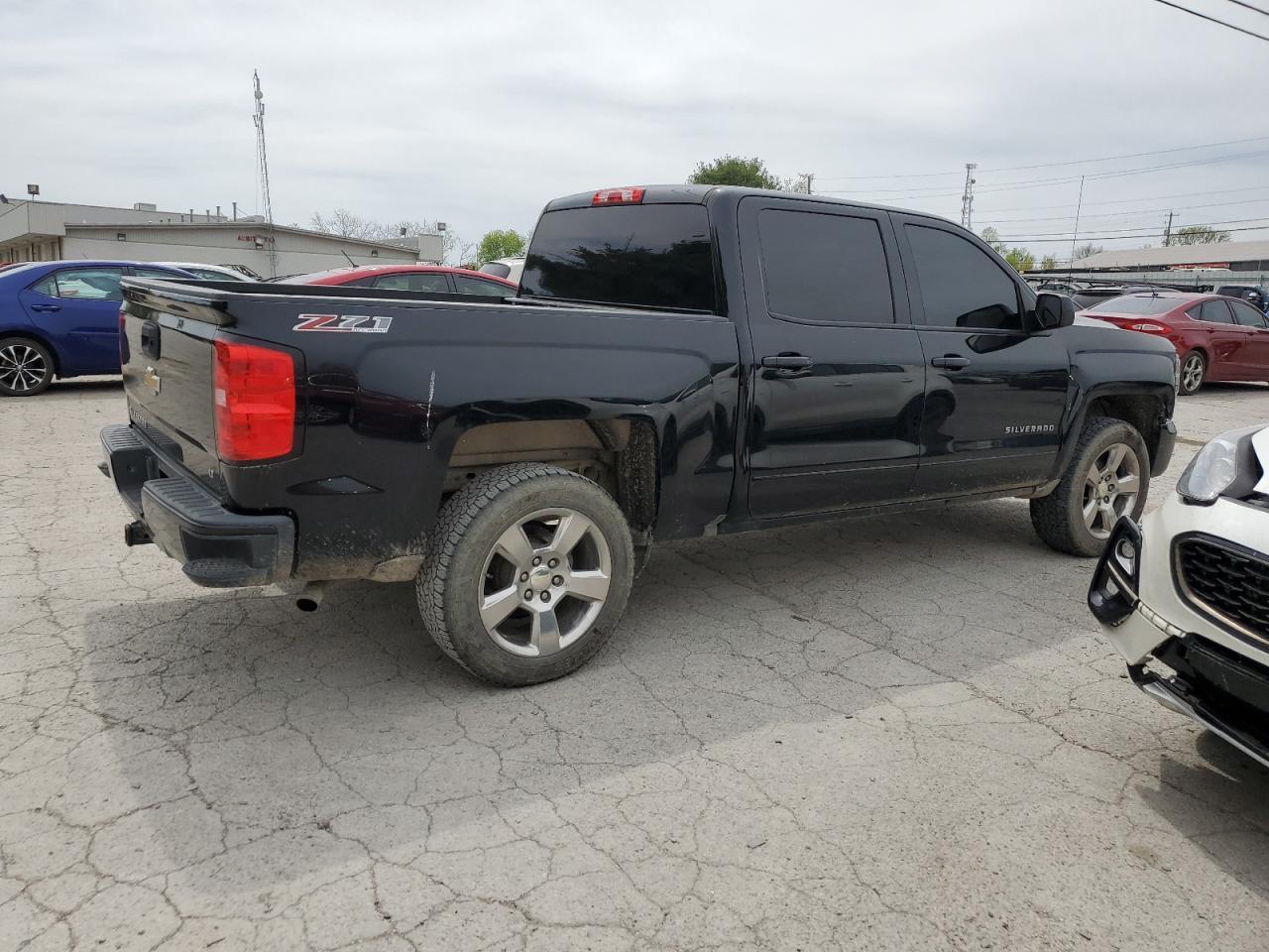 2017 CHEVROLET SILVERADO - Image 3