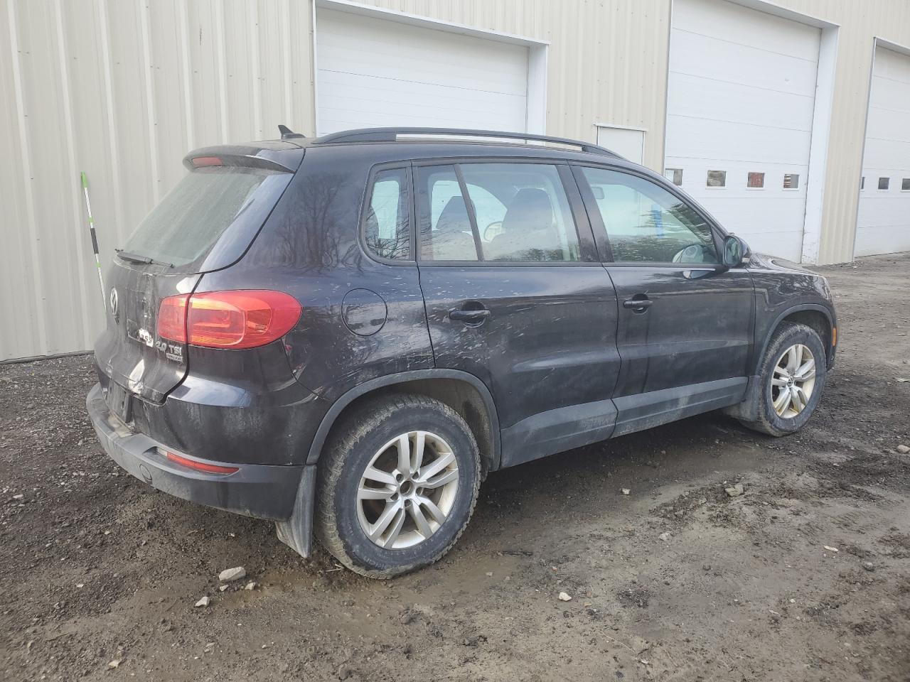 2015 VOLKSWAGEN TIGUAN S - Фото 3