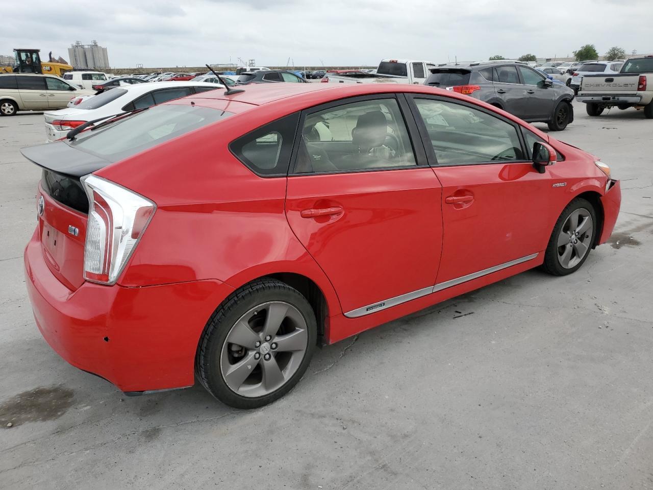 2015 TOYOTA PRIUS - Фото 3