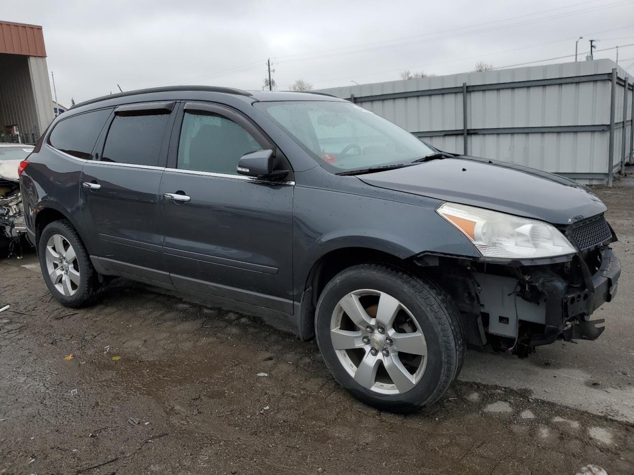 2012 CHEVROLET TRAVERSE L - Image 4