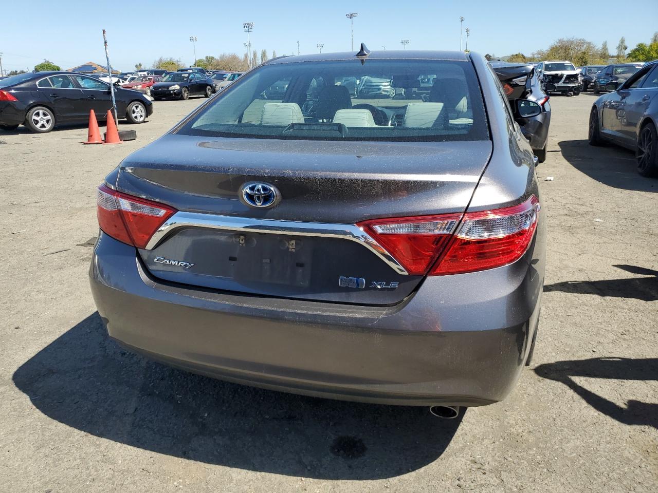 2017 TOYOTA CAMRY HYBR - Image 6